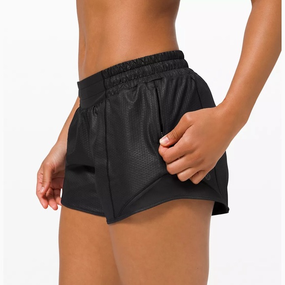 Lululemon Hotty Hot Short 4” - Picture 3 of 6